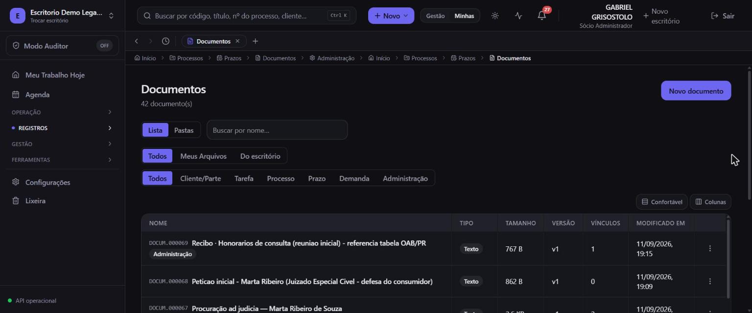 Tela de automação de documentos jurídicos do Meu Legal Ops: modelos com campos que se preenchem com os dados do cliente e do processo.