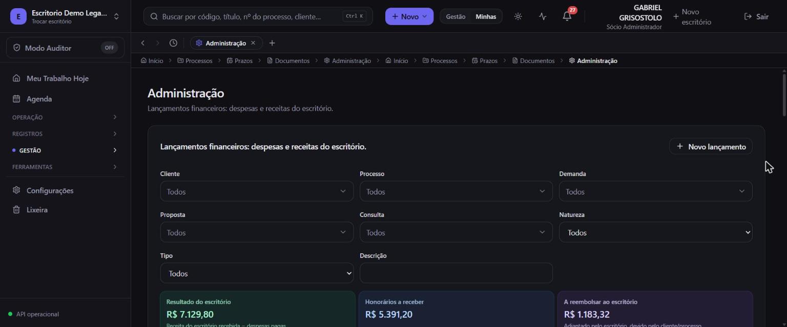 Tela de gestão financeira do Meu Legal Ops: lançamentos separados por natureza (receita, custódia, despesa reembolsável e do escritório).